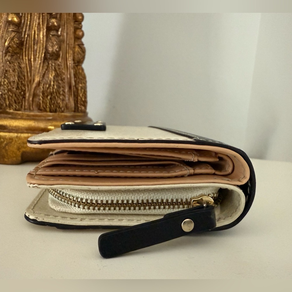 Kate Spade Wallet - Picture 3 of 15